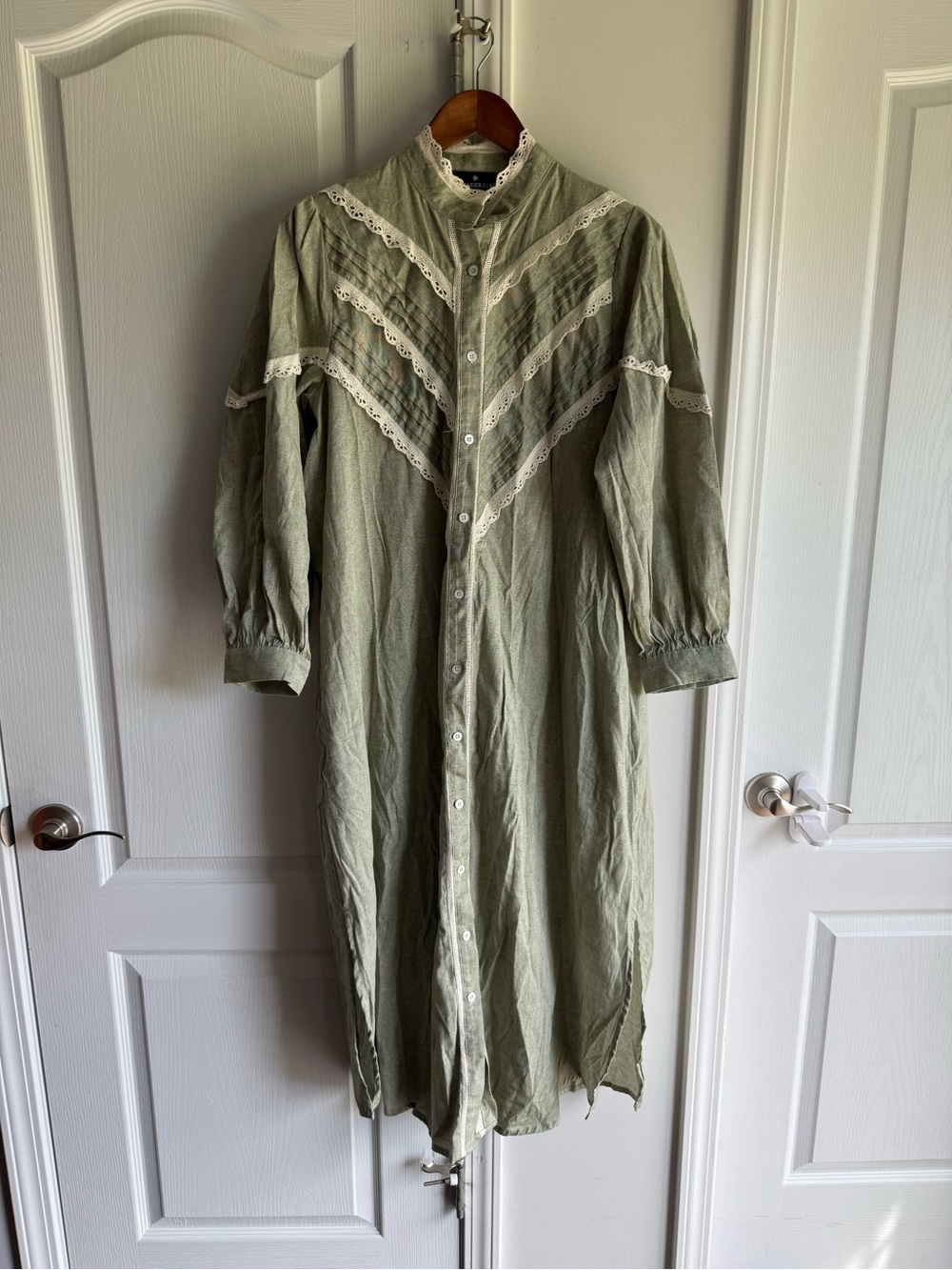 Tuckernuck Pomander Place Jolene shirt dress with white lace trim